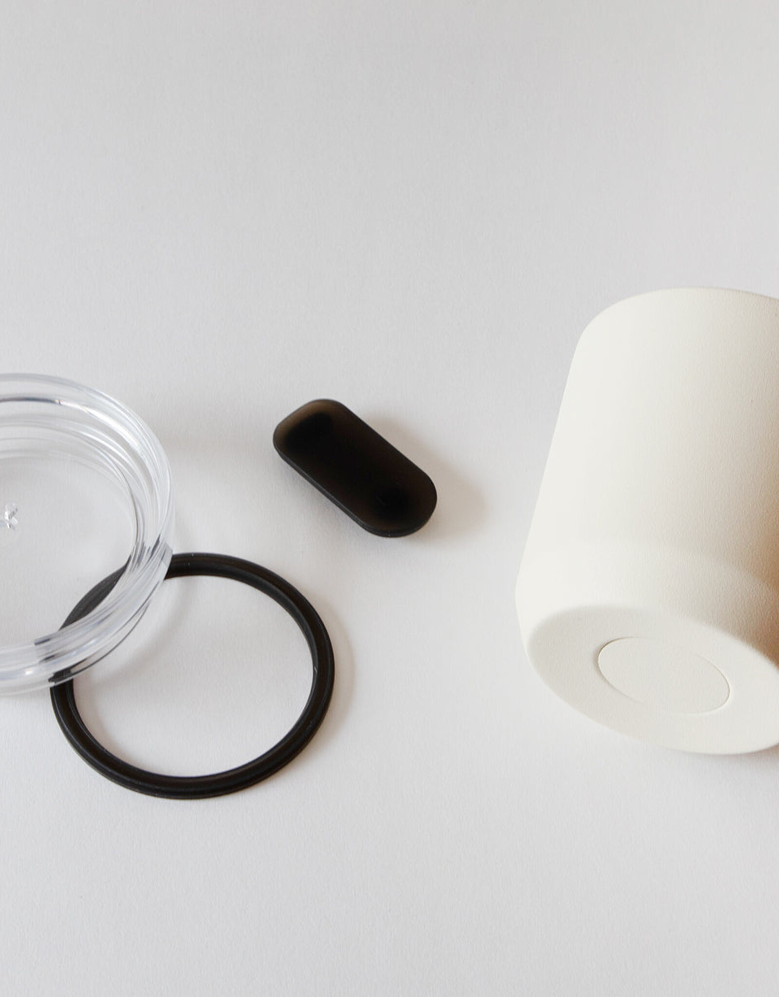 Kinto - To-Go Tumbler with plug - 270ml - White