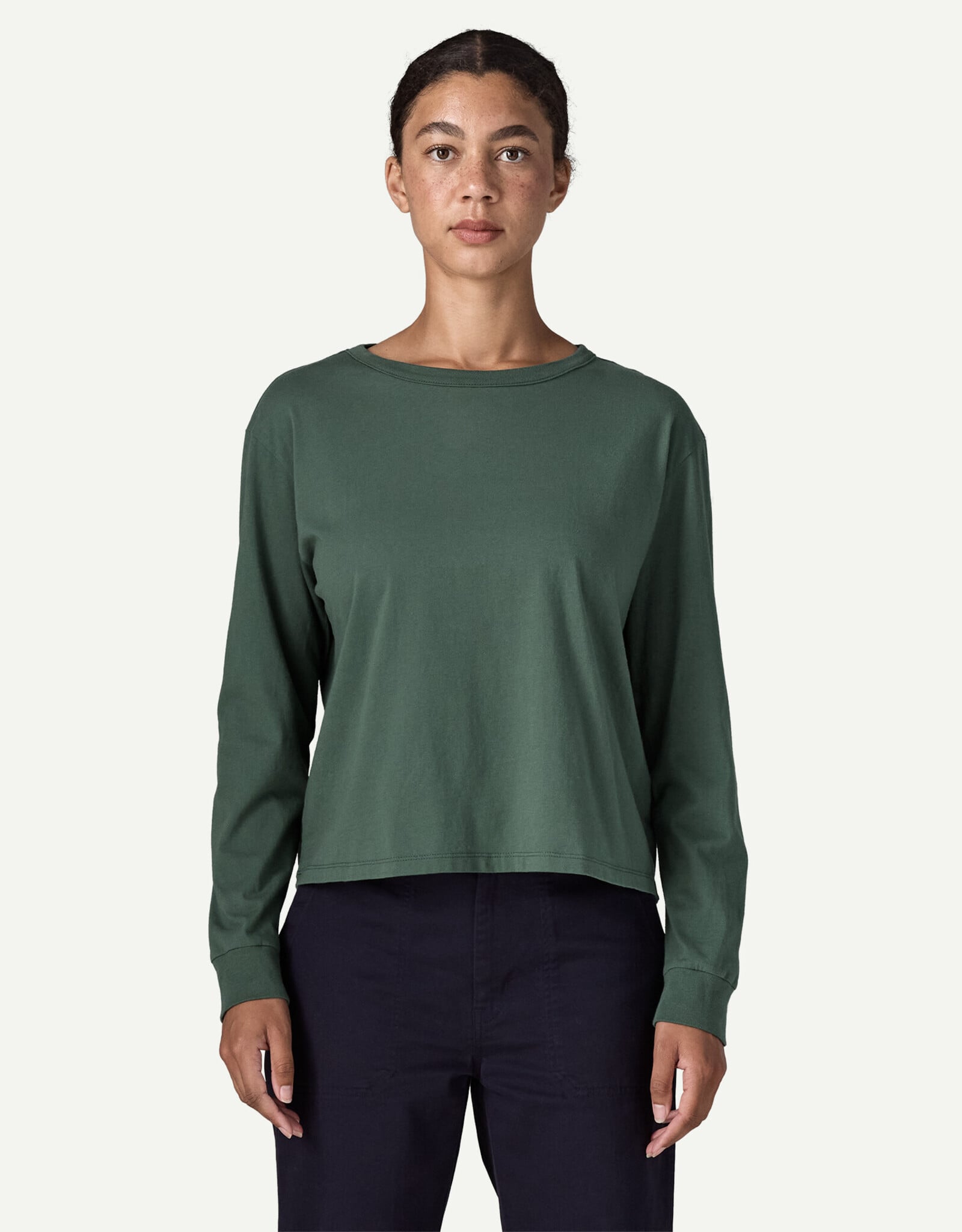 Patagonia - W's LS Daily Easy Cut Tee - CNGR