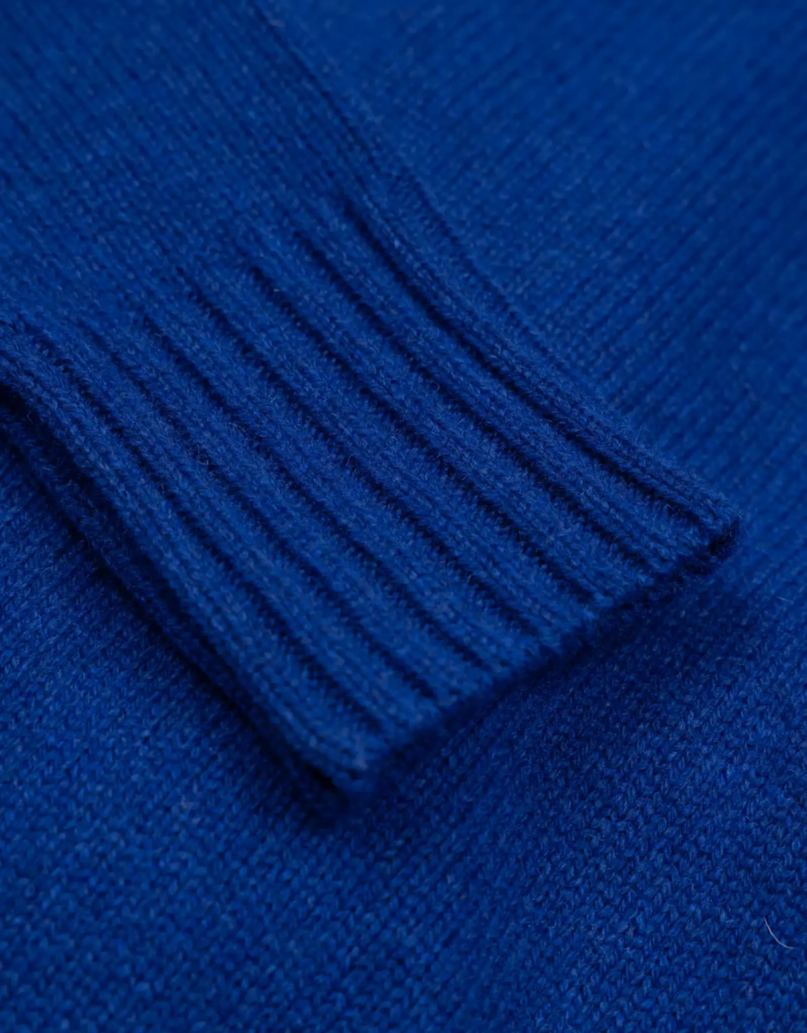 Finisterre - W's Anvon Crew - Royal Blue