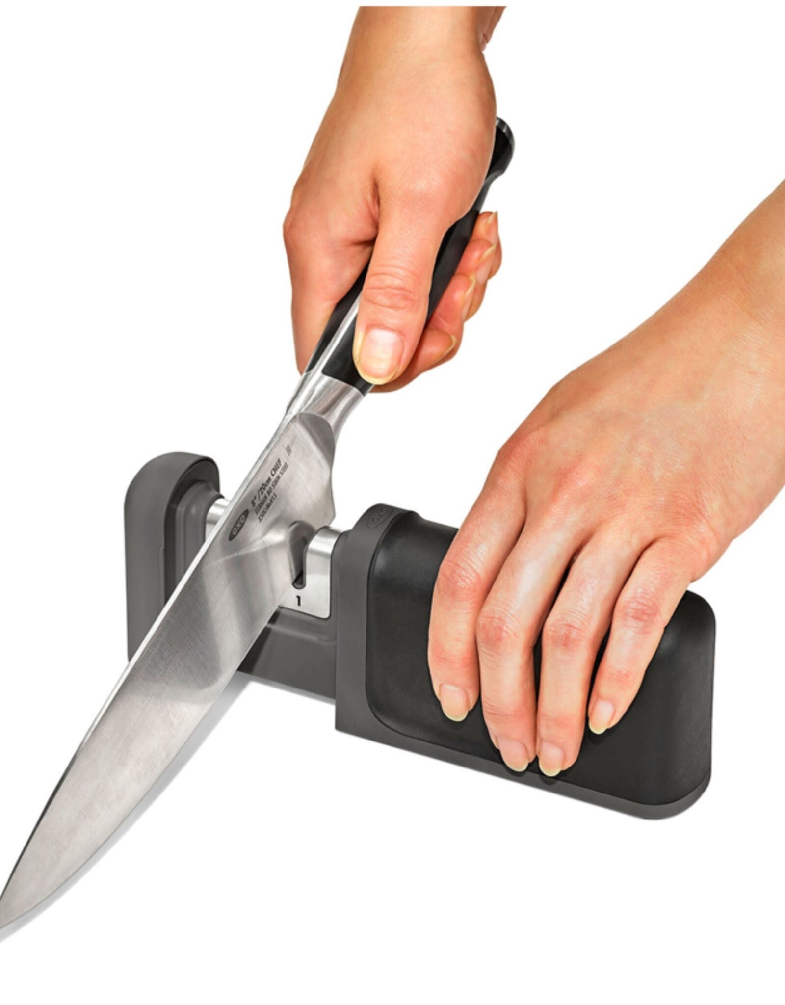 OXO Aiguiseur de couteaux antidérapant et rétractable OXO