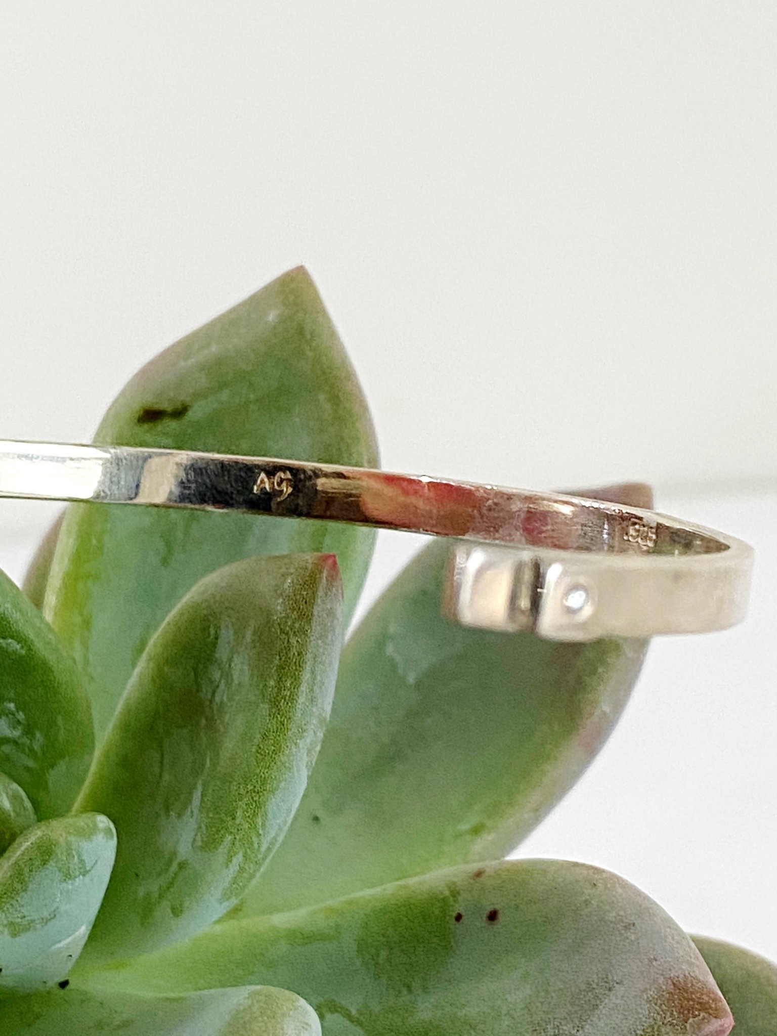 SHANNON JOHNSON Sterling Petite Signature Cuff