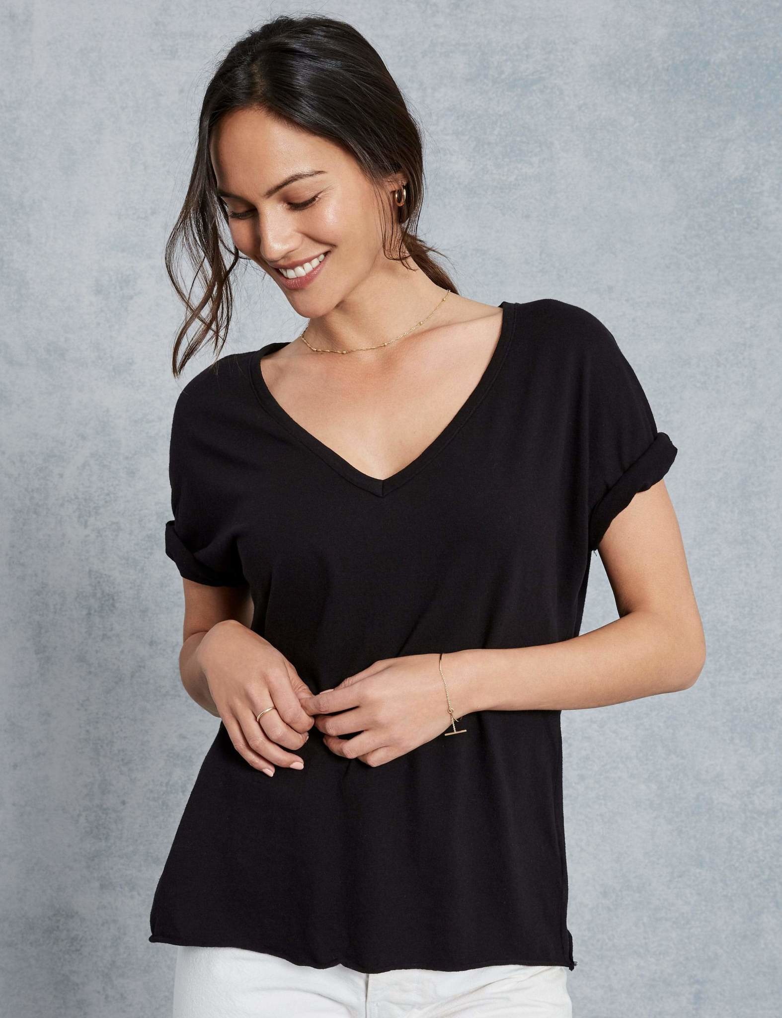 deep v neck tee