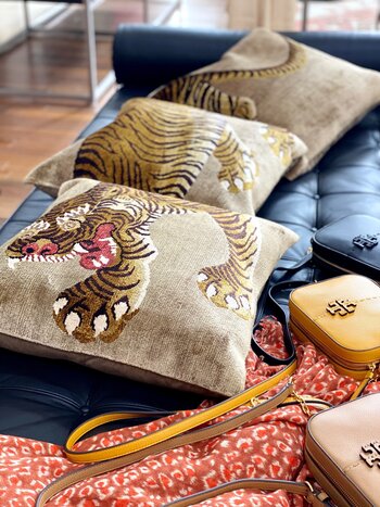 TIBET HOME Set of 3 Pillows - Tiger Full Body - Gold