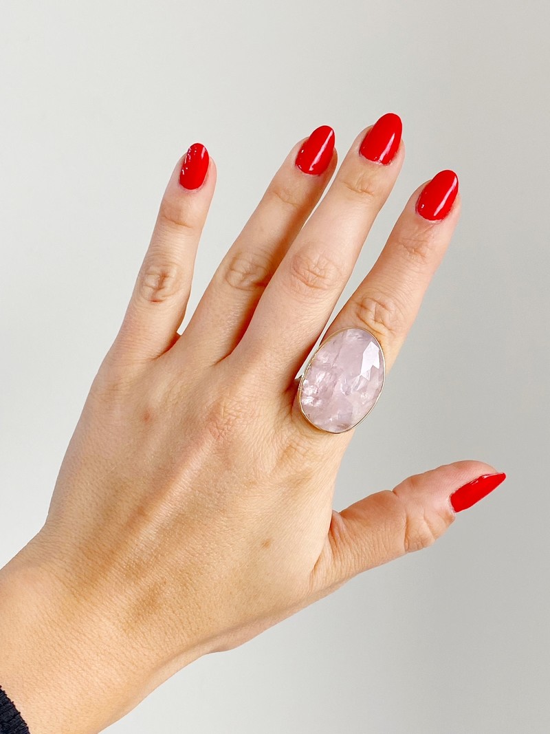 JAMIE JOSEPH Large Vertical Rose Cut Morganite Ring