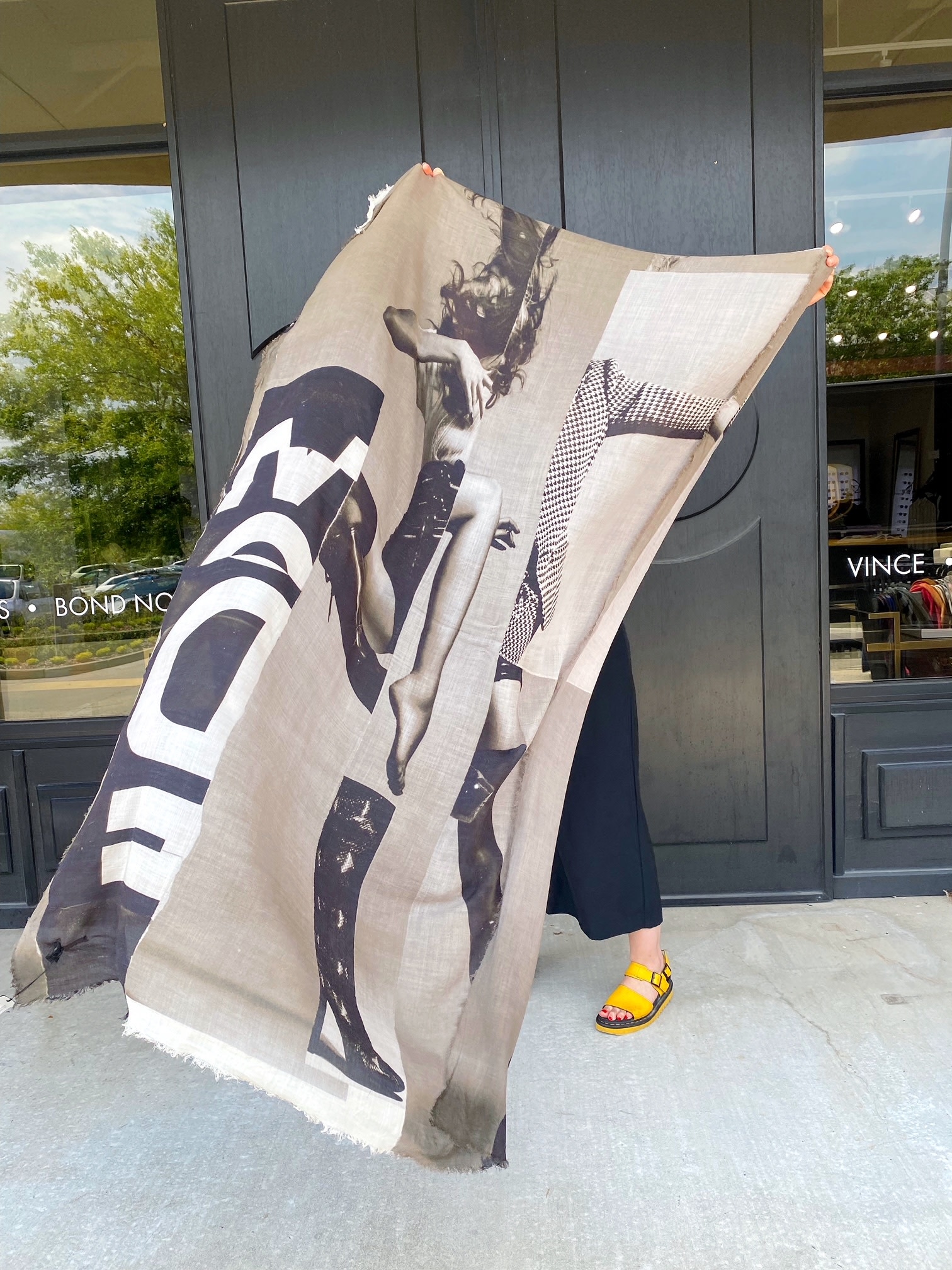 FRANCO FERRARI Biogauze Graphic Scarf -  Boots