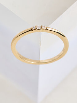 302 COLLECTION Tiny 3 Diamond Stackable Ring