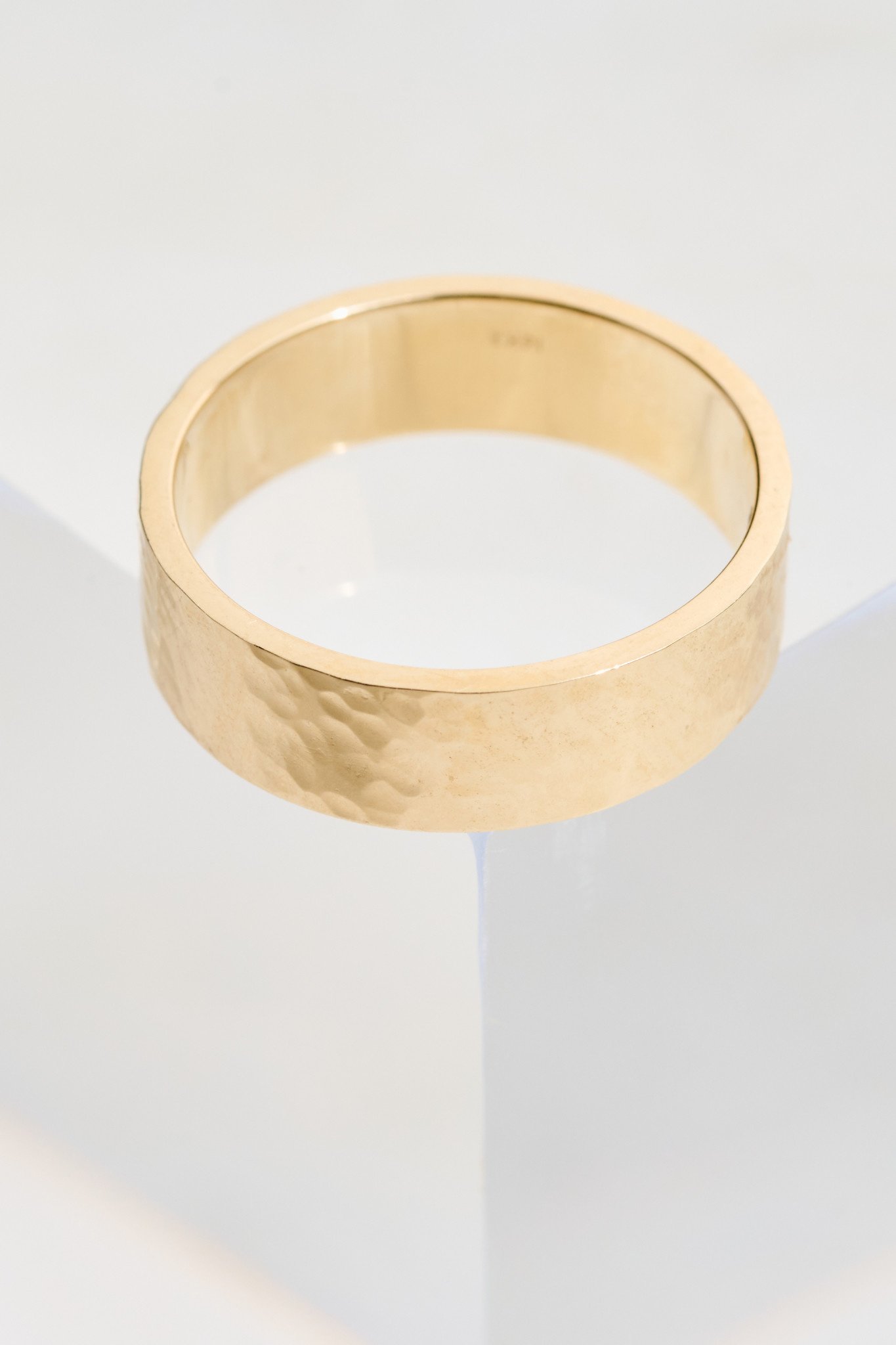 302 COLLECTION Hammered Gold Band Ring