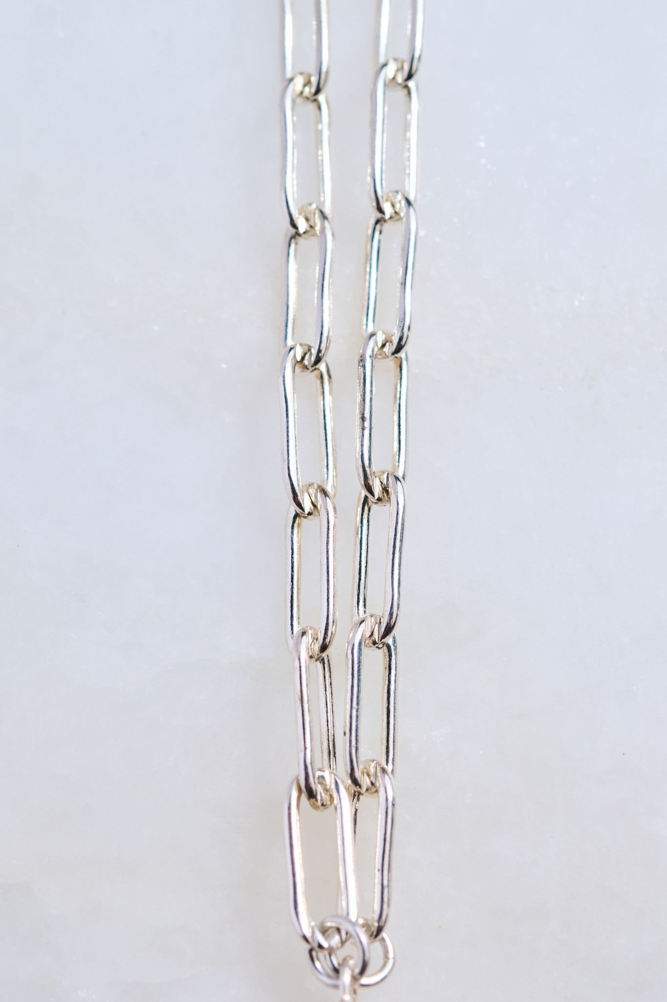 SENNOD Sterling Paperclip Vignette Chain -