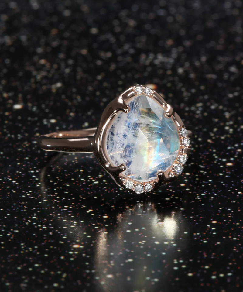 SIRCIAM Aphenos Moonstone Ring