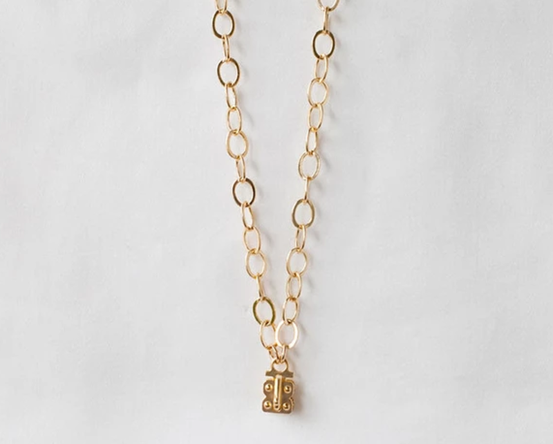 SENNOD Gold Flat Cable Vignette Chain -