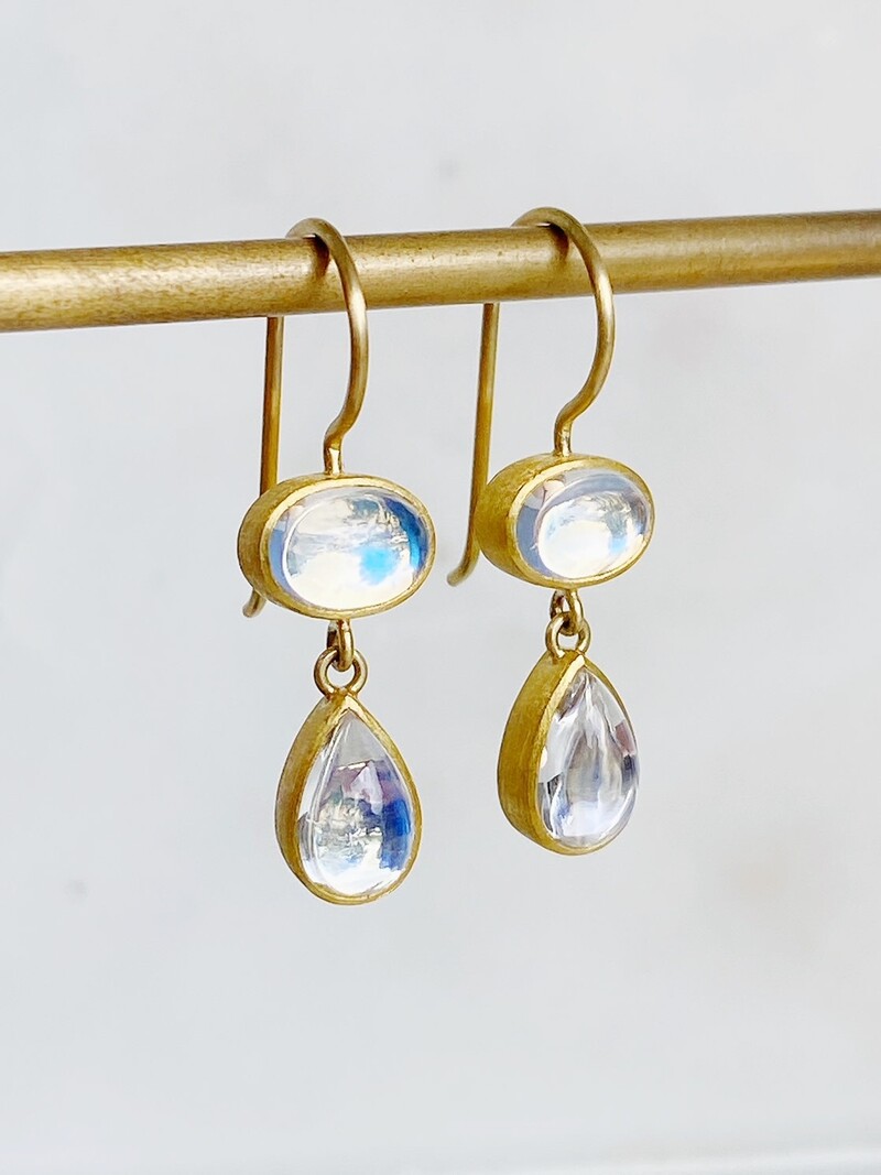 MALLARY MARKS Moonstone Bon Bon Earrings