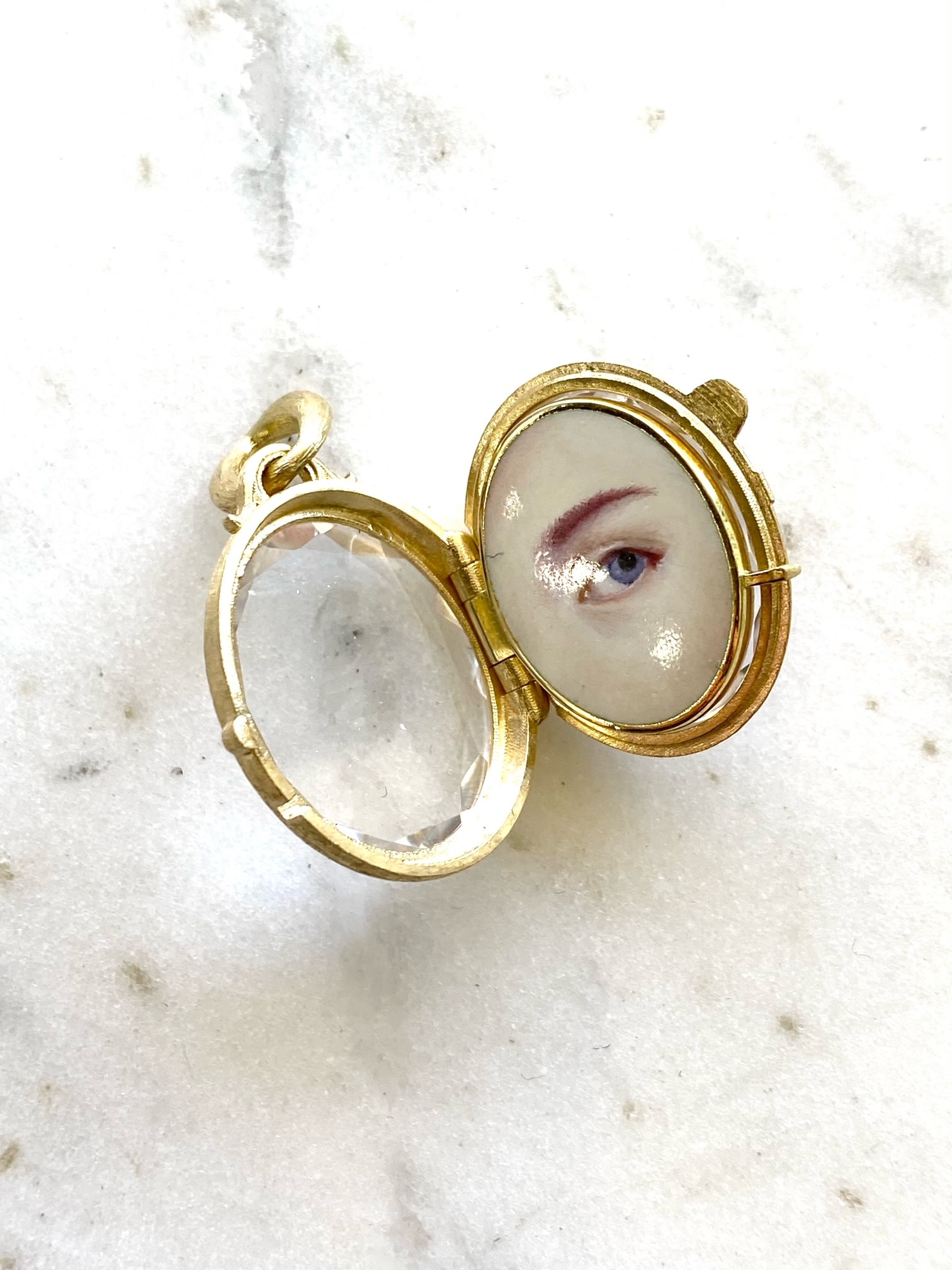 ERICA MOLINARI 18K Small Oval Lovers Eye Diamond Locket