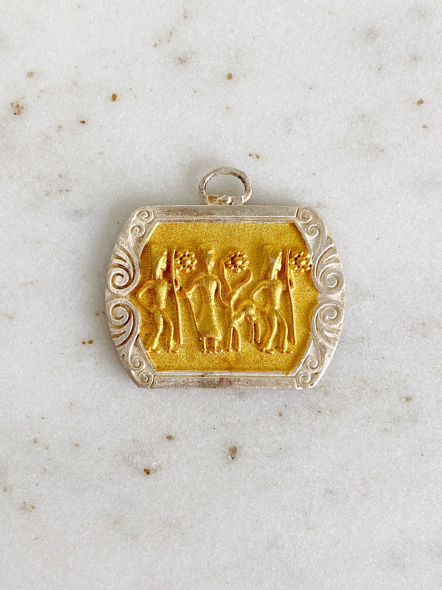 SENNOD Ester Antique Wax Seal Scene Vignette