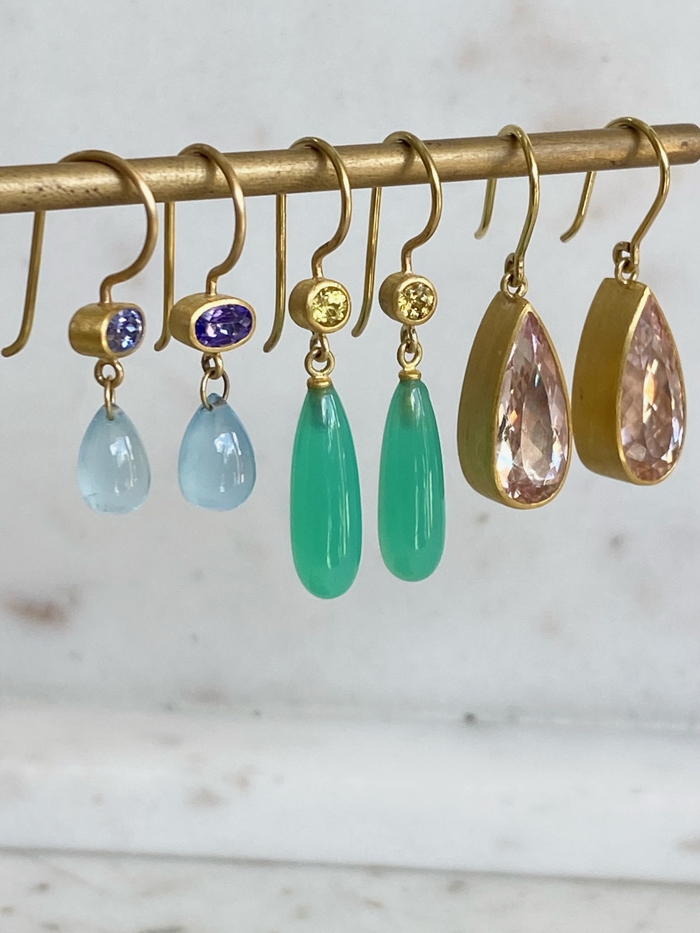 MALLARY MARKS Hard Candy Earrings - Morganite