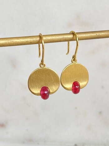 MALLARY MARKS Red Spinel Lily Pad Earrings
