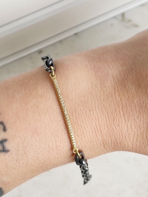 ERICA MOLINARI 18K Slim Diamond Bar on Oxidizied Bracelet .15ct
