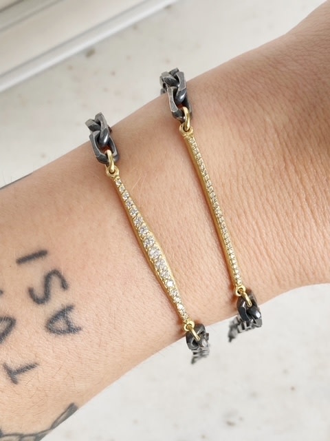 ERICA MOLINARI 18K Slim Diamond Bar on Oxidizied Bracelet .15ct