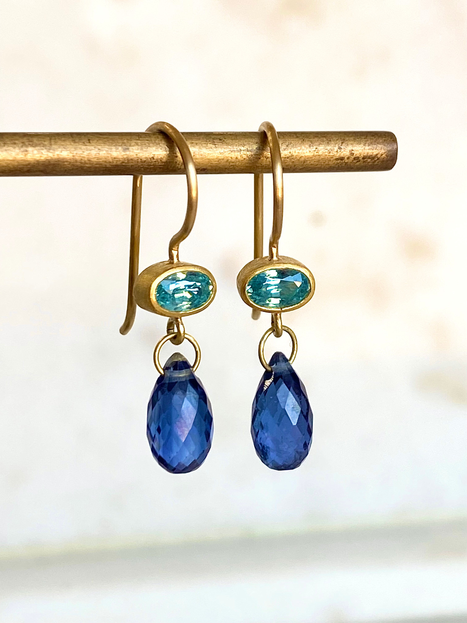 MALLARY MARKS Apple & Eve - Light Blue Zircon and Kyanite Earrings