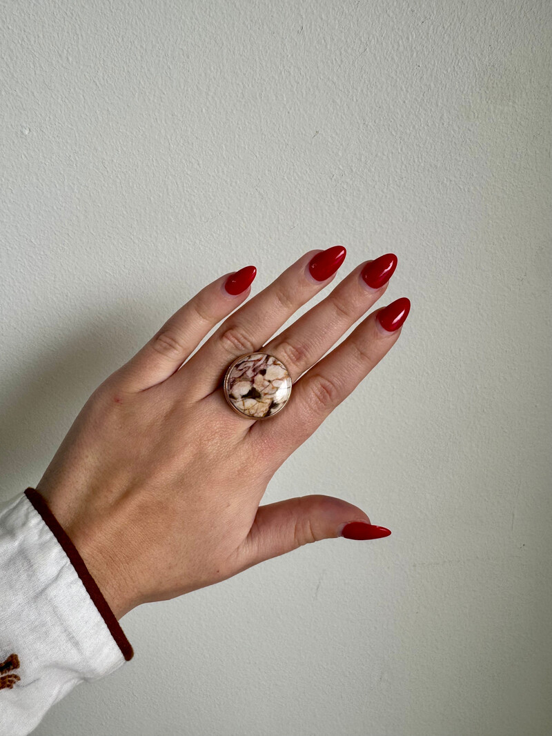 JAMIE JOSEPH Round Fossilized Peanut Wood Ring - Size 7