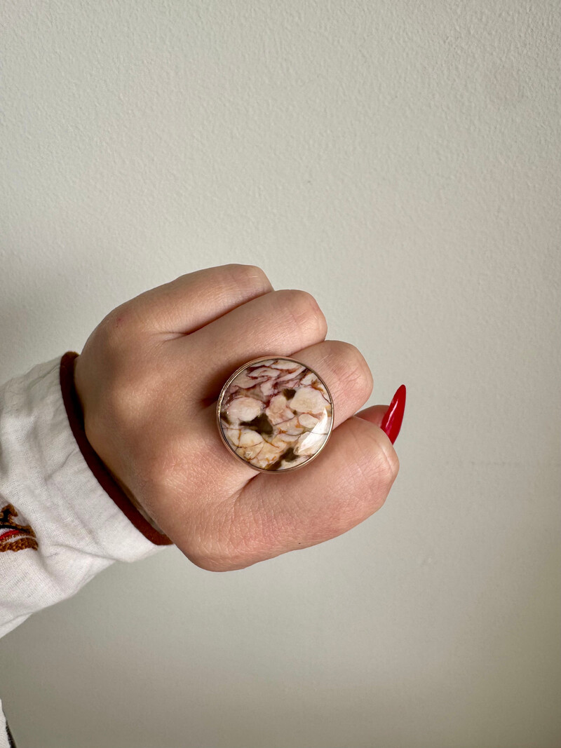 JAMIE JOSEPH Round Fossilized Peanut Wood Ring - Size 7