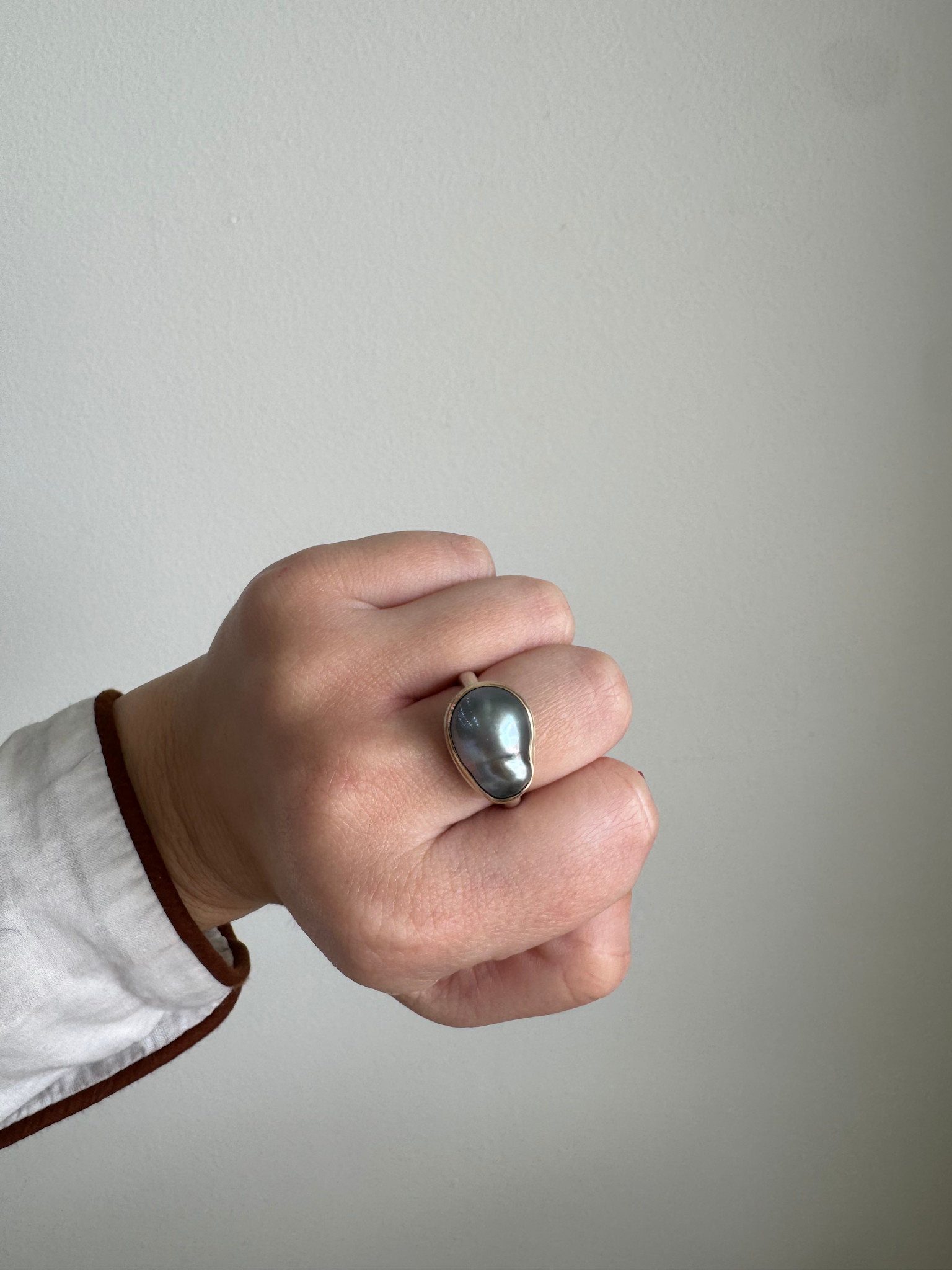 JAMIE JOSEPH Asymmetrical Tahitian Pearl Ring