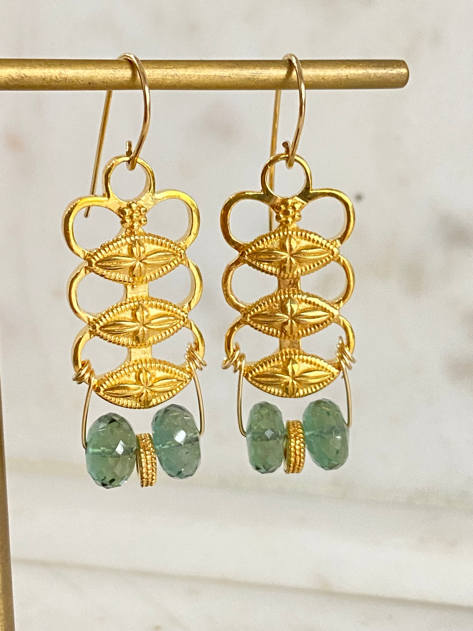 SENNOD Green Quartz Sahar Earrings