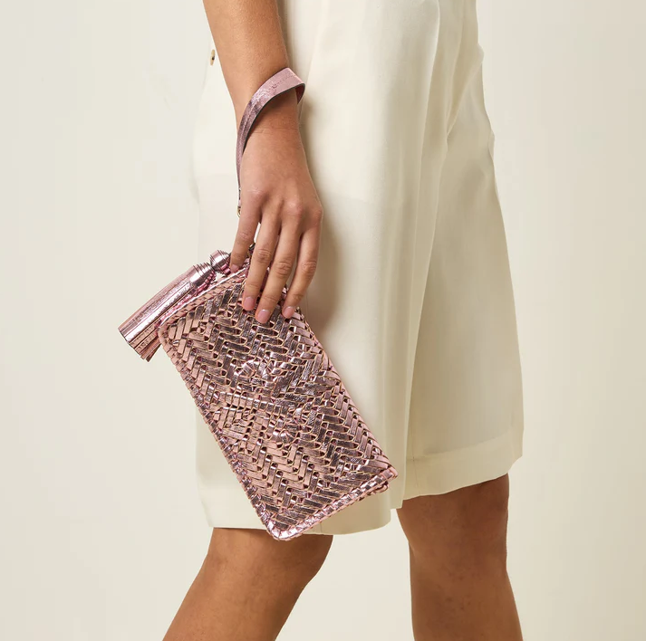 ANYA HINDMARCH Neeson Tassel Clutch - Peony Pink Mirror