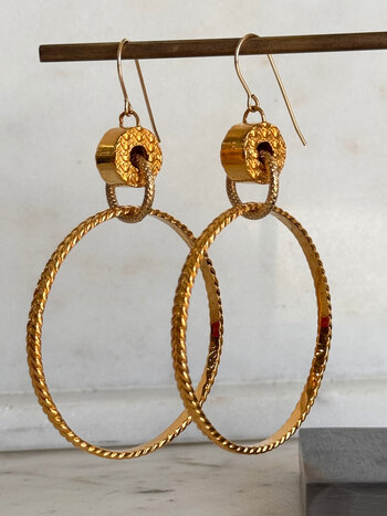 SENNOD Isabella Gold Hoop Earrings