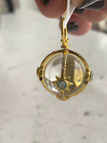 SENNOD Caged Crystal Orb Vignette