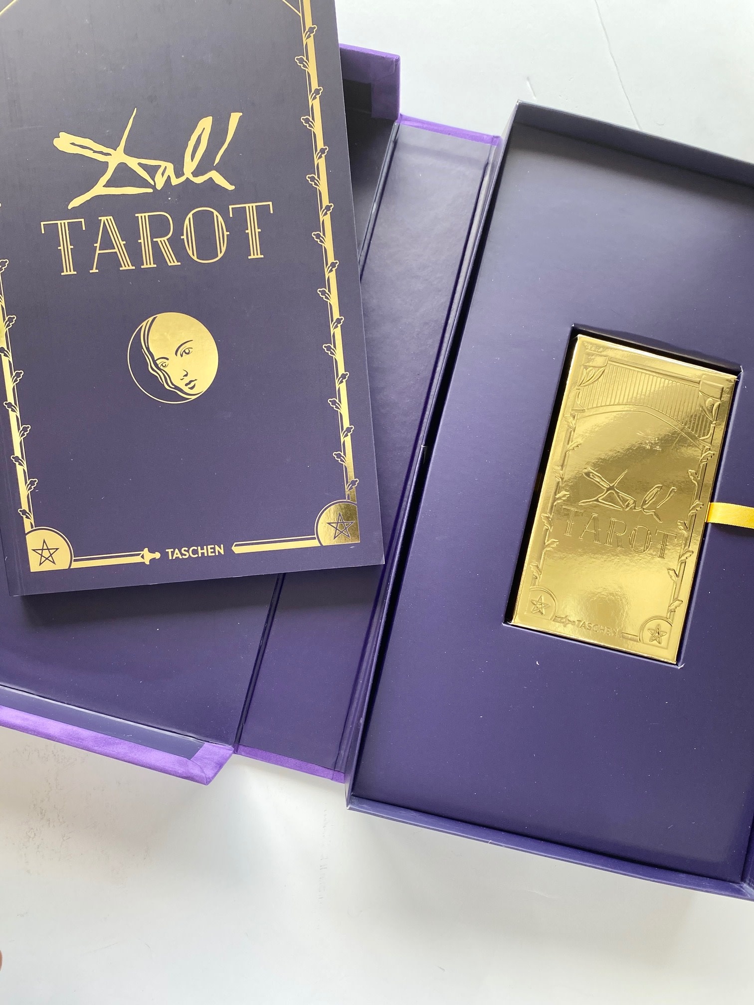 TASCHEN Dali Tarot Card - Limited Edition