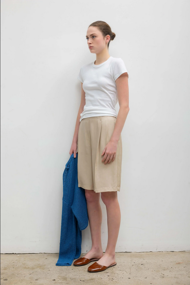 LESET Kim Pleated City Short - Sahara