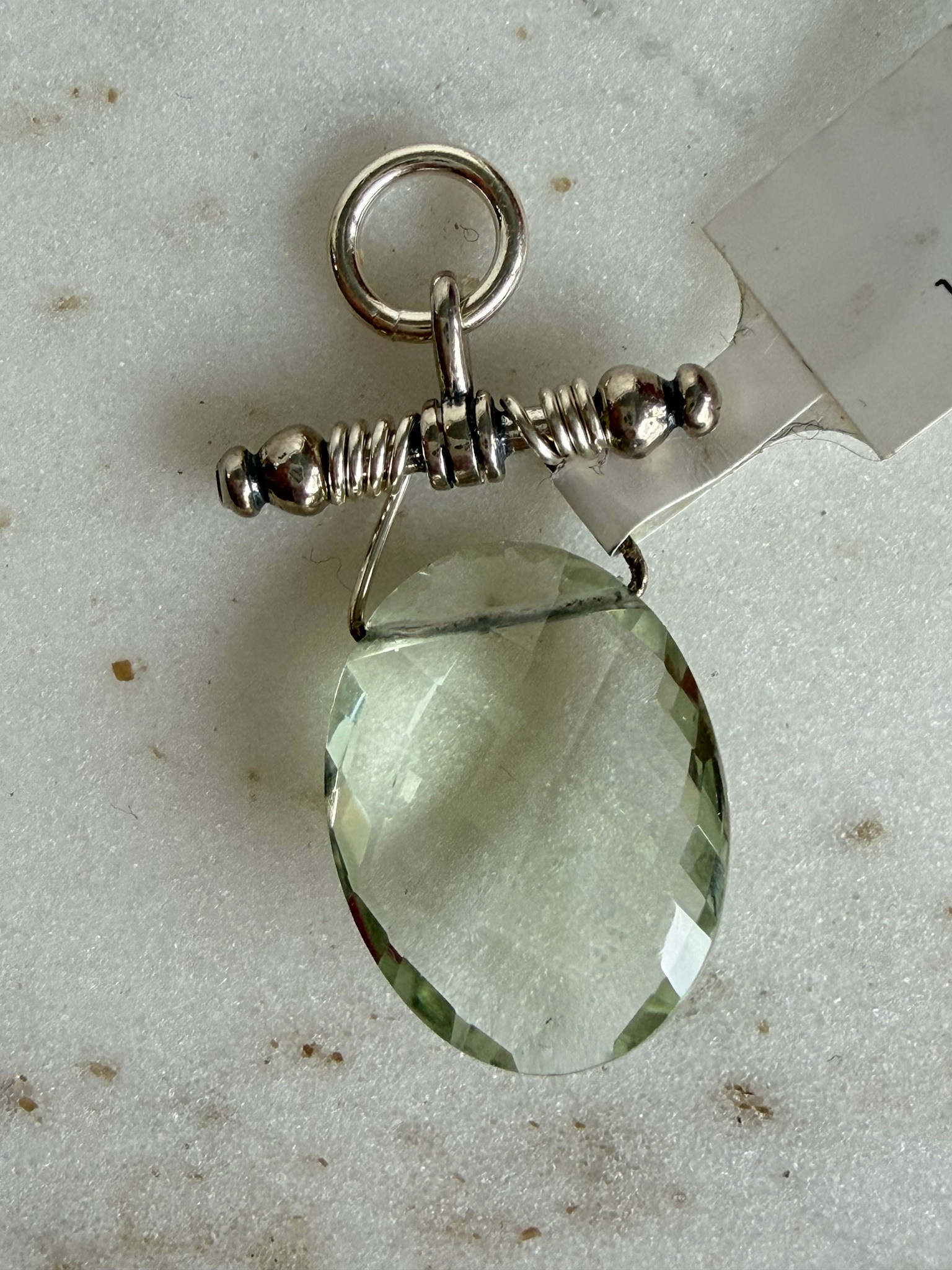 SENNOD Oval Green Amethyst w/ Silver Bar Vignette