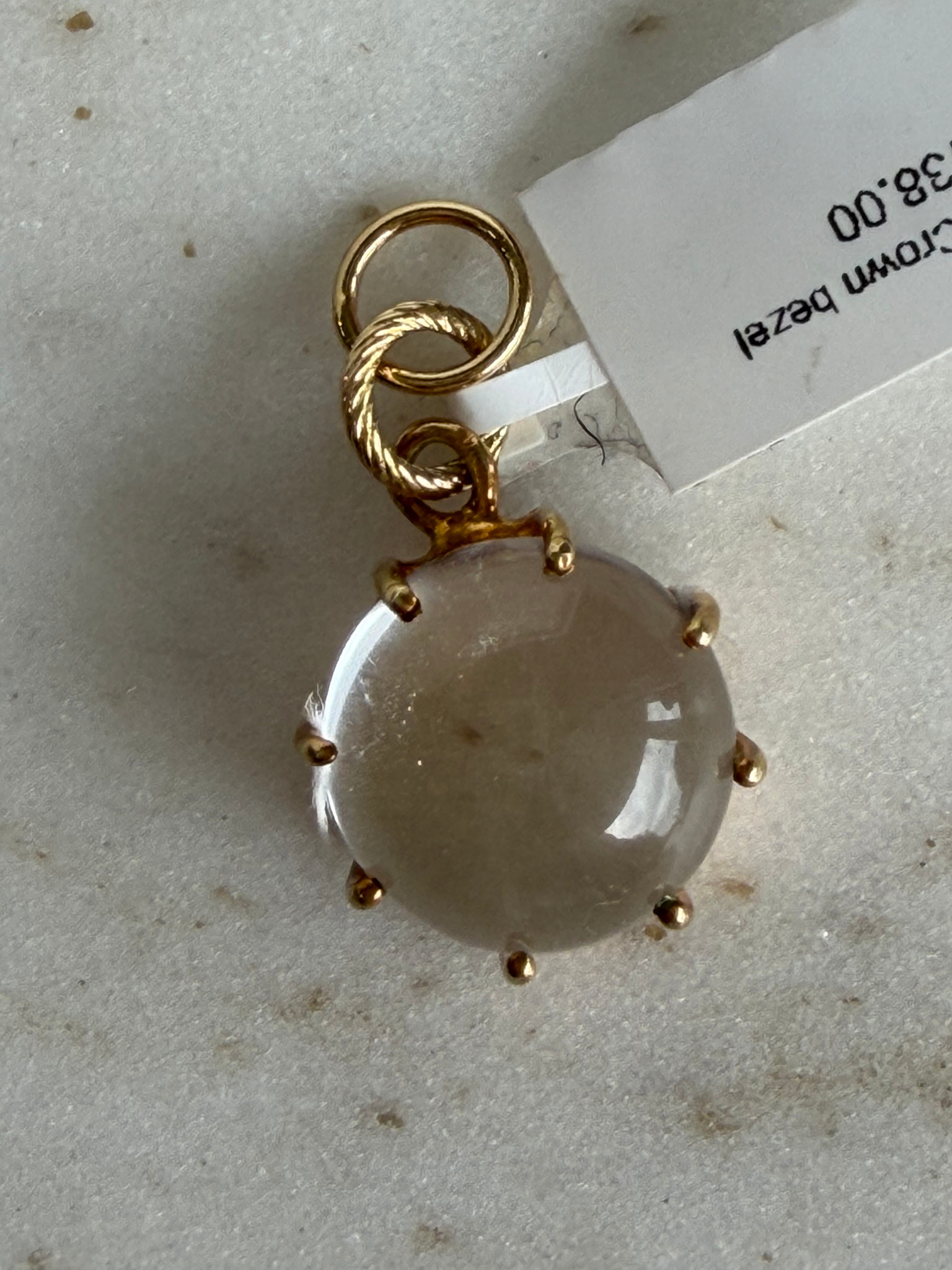 SENNOD Crystal w/ Crown Bezel Vignette