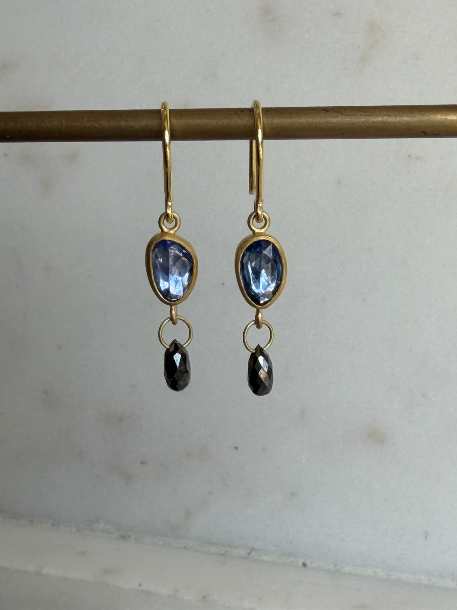 MALLARY MARKS Apple & Eve Earrings - Rosecut Quirky Sapphires & Black Diamonds
