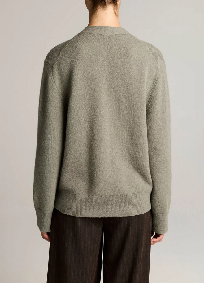 VINCE Wool & Cashmere-Blend Relaxed V-Neck Cardigan