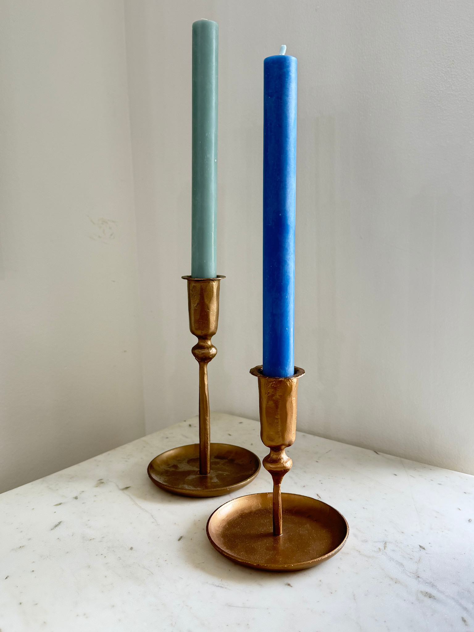 BRITISH COLOUR STANDARD Percy Candlestick Brass - Medium
