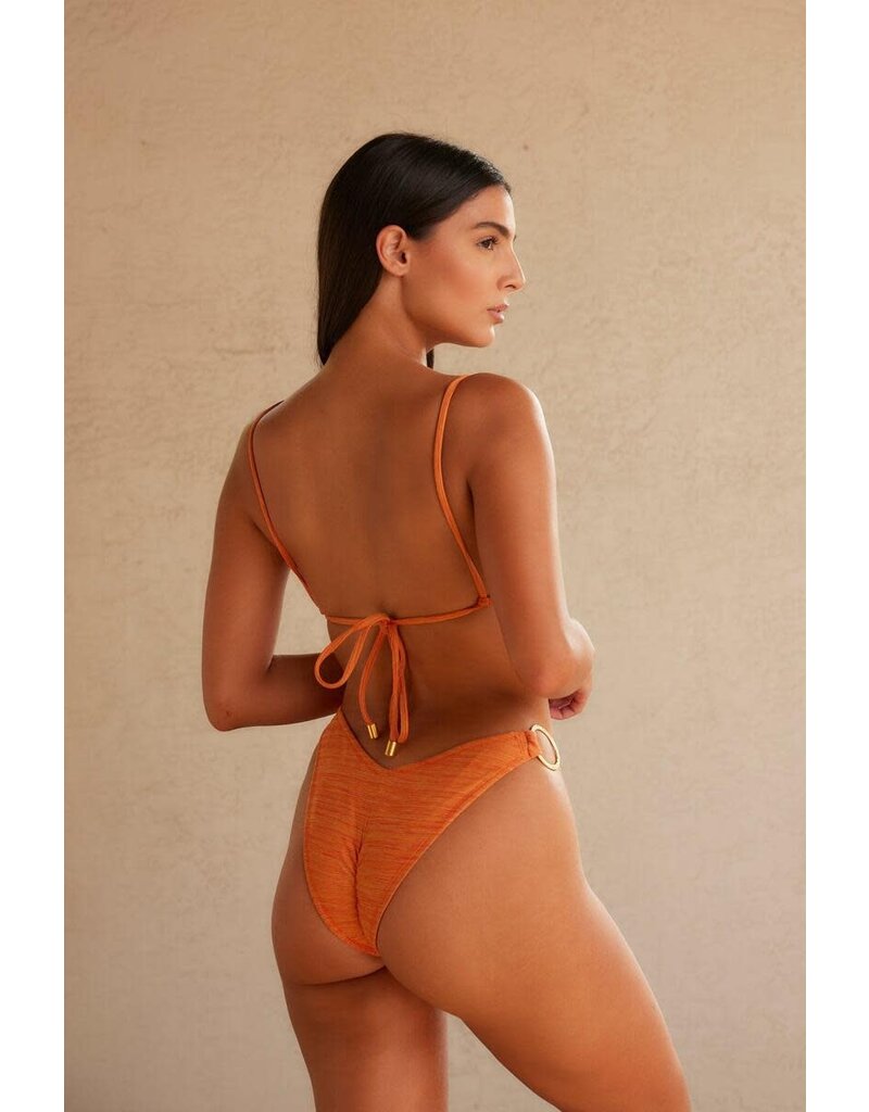 Akosha *EXCLUSIVE* Martini Twist Bottom
