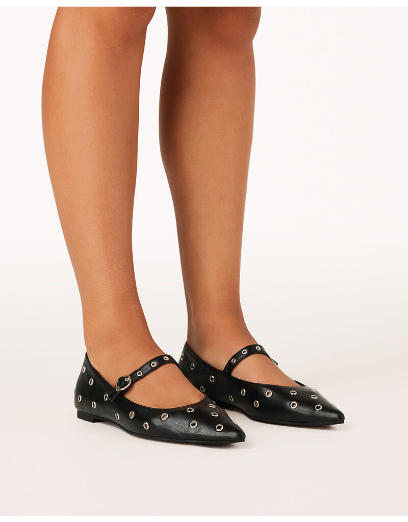 Billini Hollis Pointed Flats