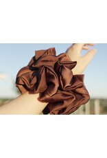 Janzy Silk Oversized Scrunchie