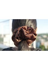 Janzy Silk Oversized Scrunchie