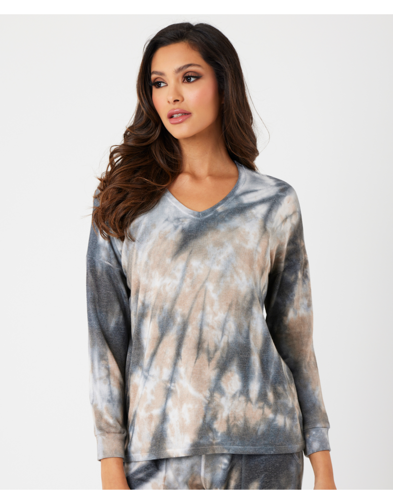 French Kyss Longsleeve V-Neck Top
