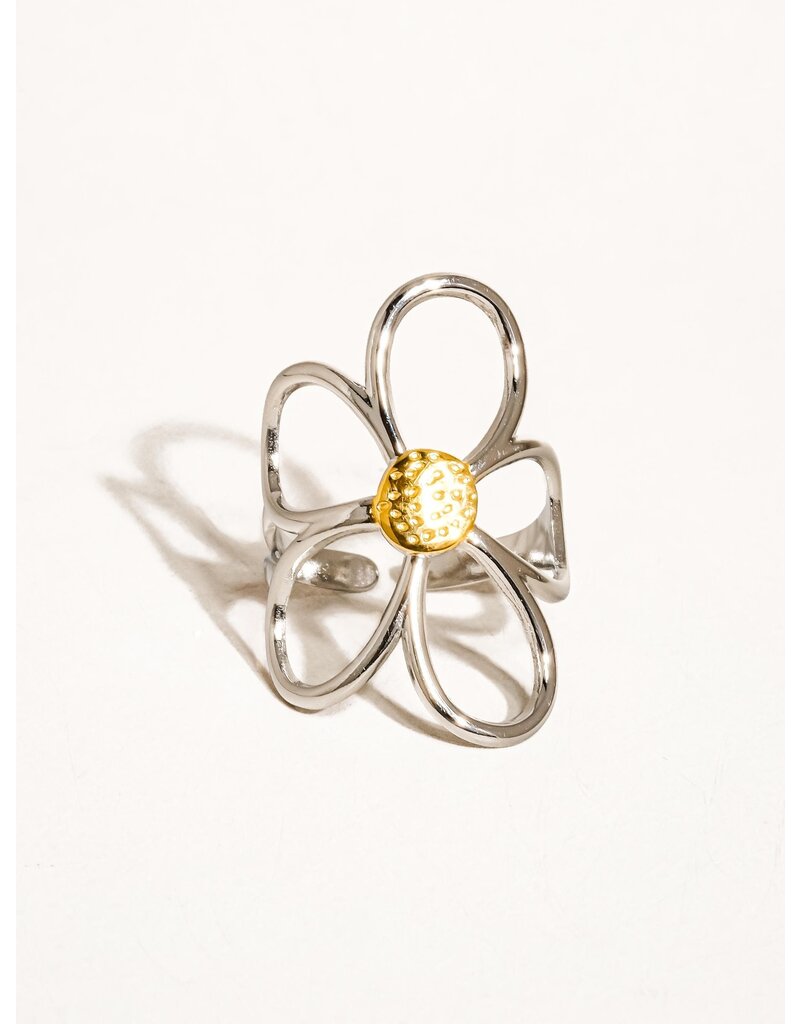 Flanerie Isolde 18K Non-Tarnish Large Floral Ring