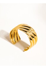Flanerie Manon 18K Gold Non-Tarnish Wavy Bold Bangle