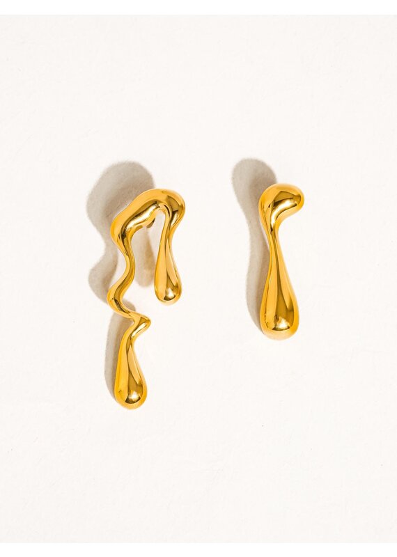 Flanerie Roma 18K Gold Non-Tarnish Mismatch Melted Earring