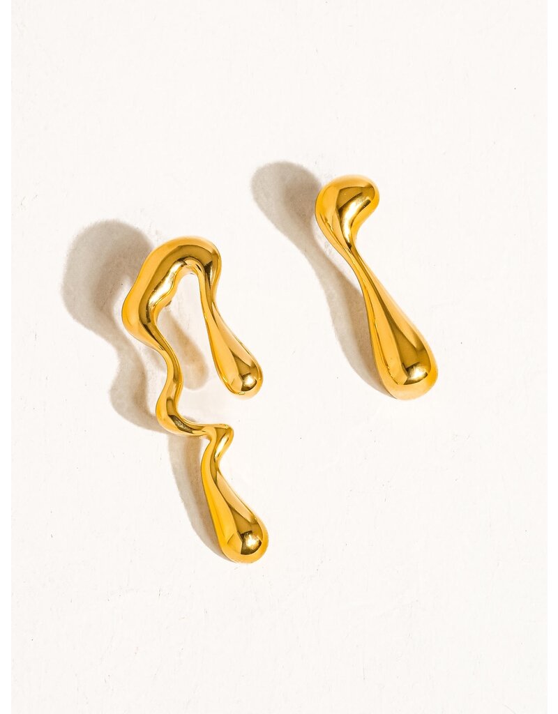 Flanerie Roma 18K Gold Non-Tarnish Mismatch Melted Earring