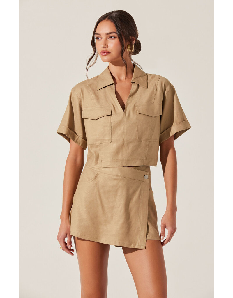 ASTR Deborah Linen Blend Safari Top
