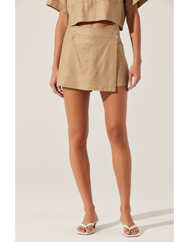 ASTR Deborah Linen Blend Safari Skort