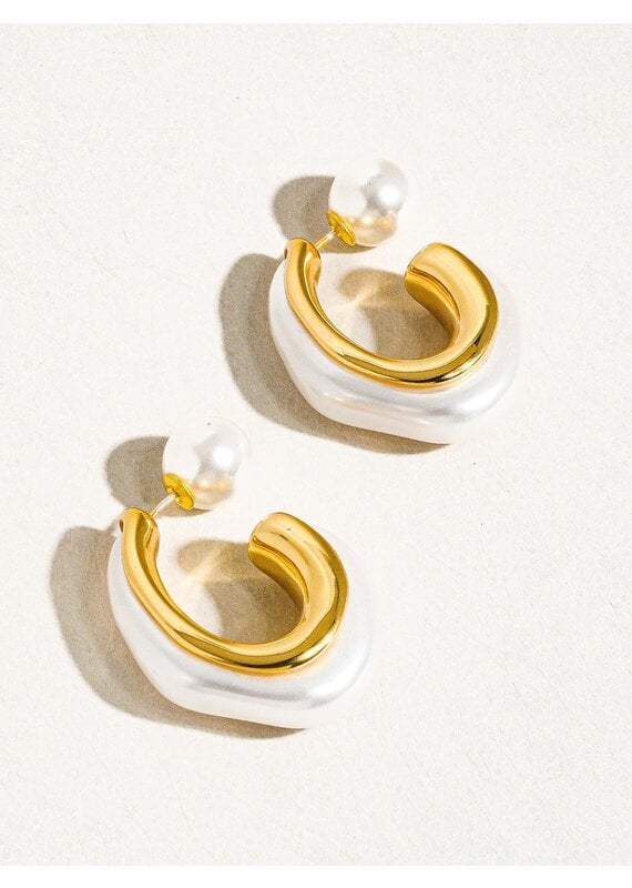 Flanerie Kinsley 18K Gold Classic C Hoop Earring