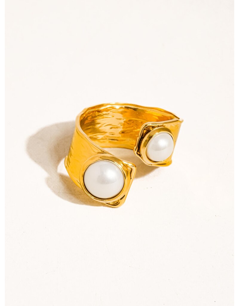 Flanerie Chœur 18K Gold Non-Tarnish Pearl Abstract Ring