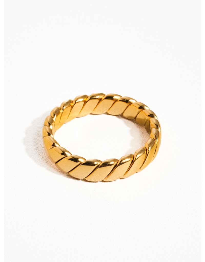 Flanerie Pierre 18K Gold Non-Tarnish Braided Stack Ring